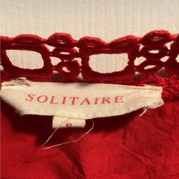 Elegant Red Lace Trim Women's Top - Picture 5 of 7